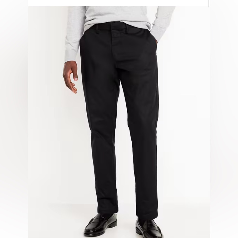 Old Navy Athletic Ultimate Built-In Flex Chino Pants Men. Black Jack 44x30 New